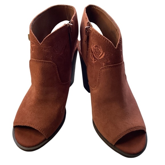 Lucky Brand Women's Toffee Tan Oiled Suede Listana Booties Sandals Heels 7.5M - Picture 3 of 14